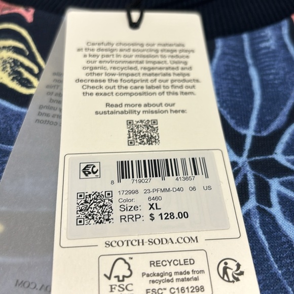 New Scotch and Soda
Big All Over Print Sweatshirt - Picture 13 of 16